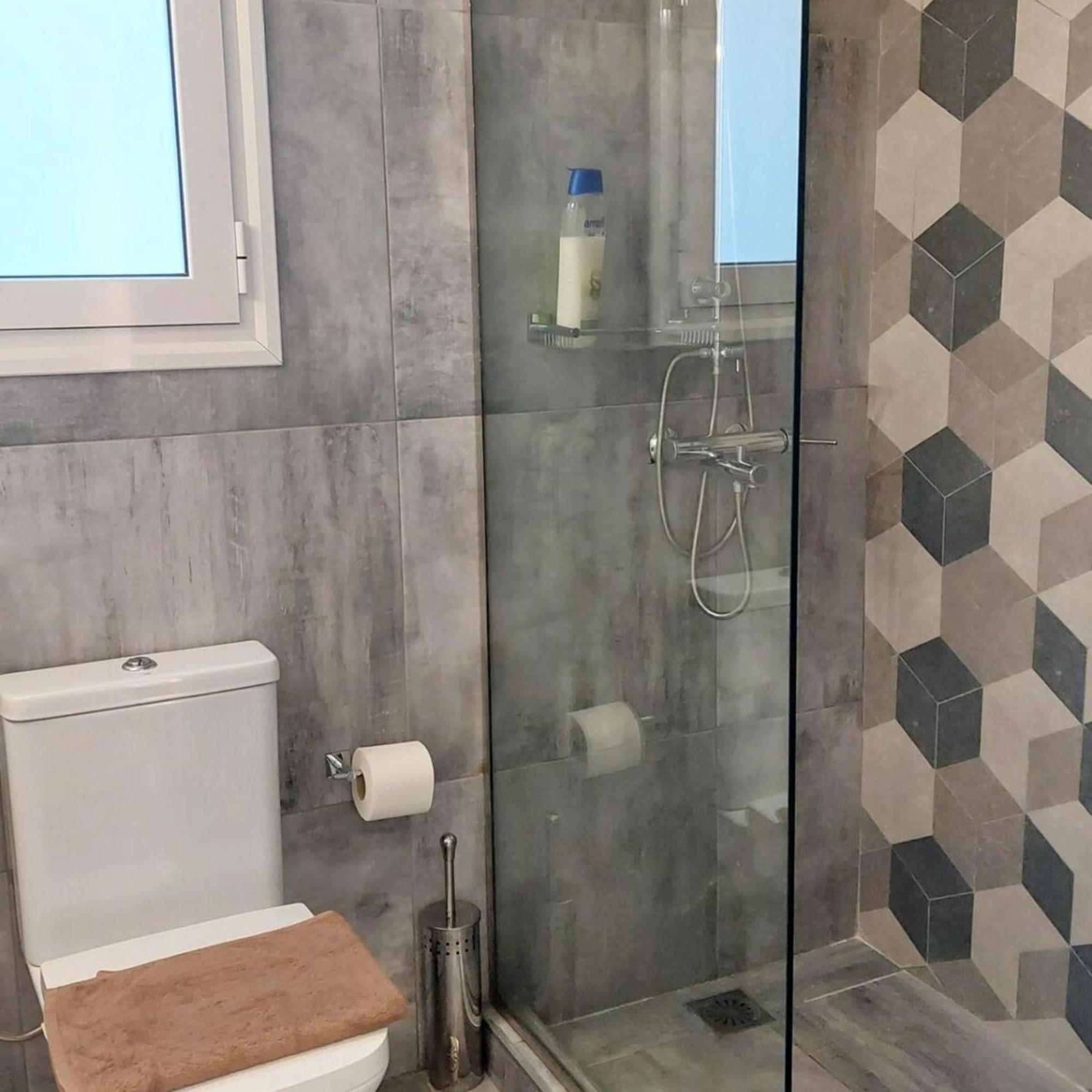 Elegant Apartment In Plaka เอเธนส์ ภายนอก รูปภาพ